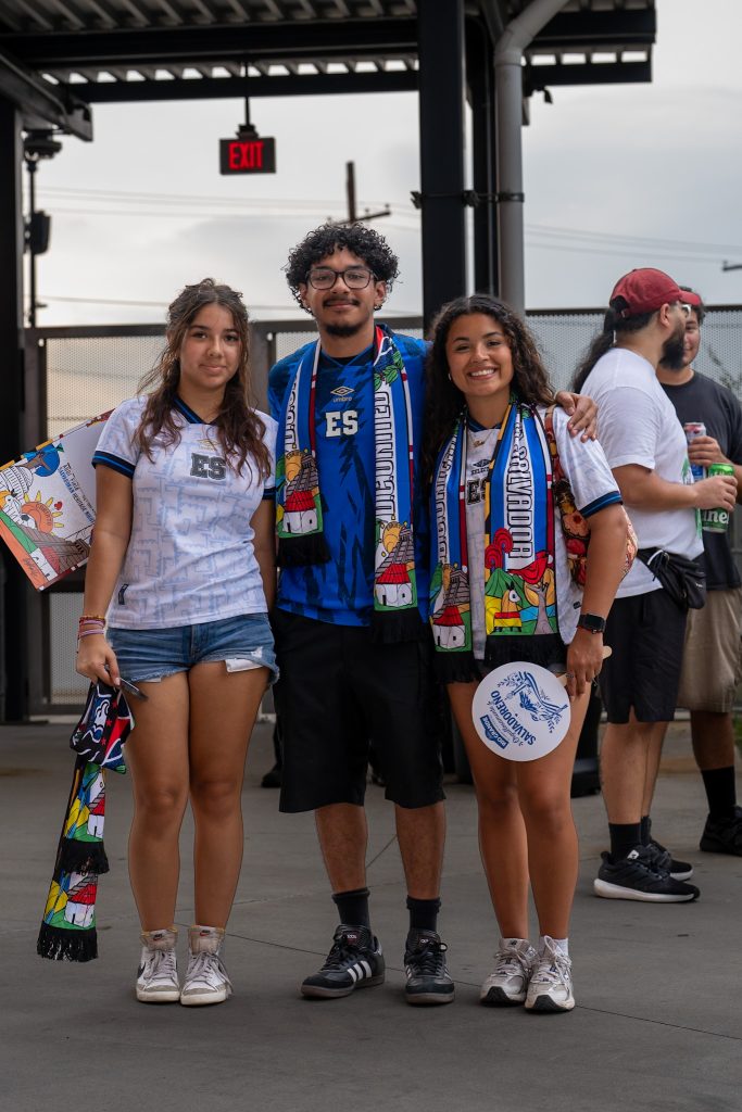 Attendees of the hispanic community and both supporters of the El Salvador Heritage Day and DC United